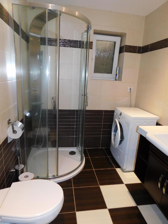 Apartmanovy Penzion 波切尼斯 外观 照片