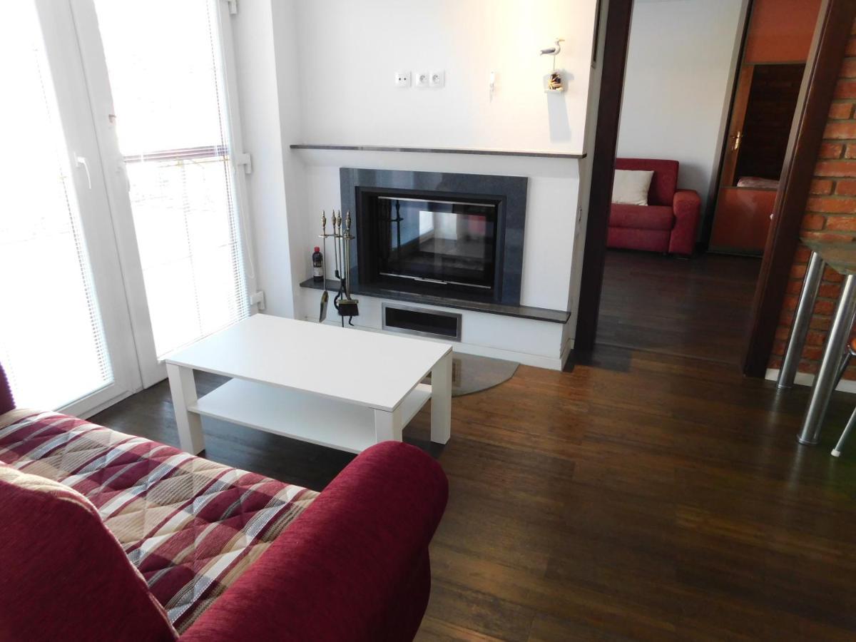 Apartmanovy Penzion 波切尼斯 外观 照片